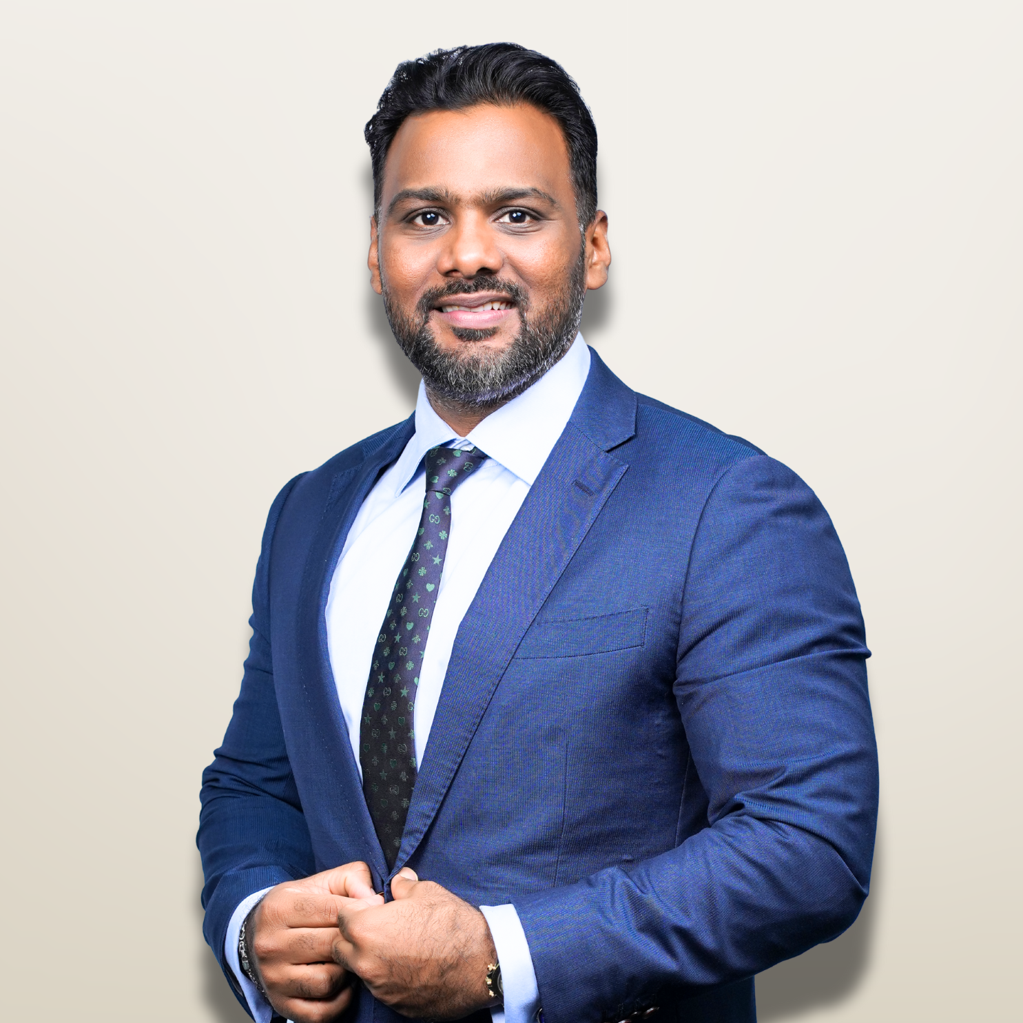 rajeev pundir plutus, pacl real estate